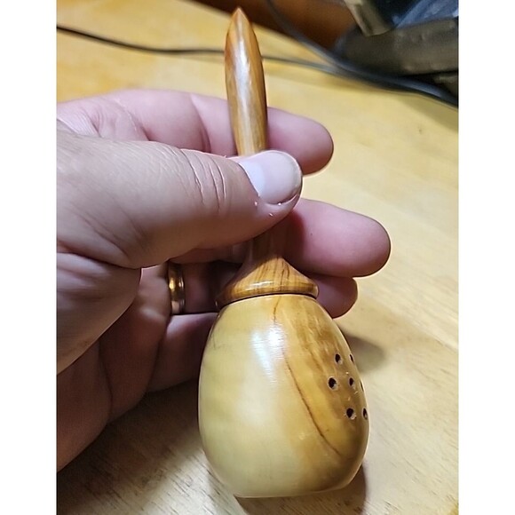 Vintage Turned Wood Salt & Pepper Shakers – Mid-Century Modern Tableware - Picture 4 of 10